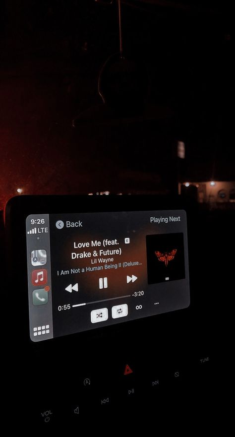 Lil Wayne Aesthetic, Car Song Aesthetic, Song In Car Aesthetic, Car Songs Aesthetic, Car Music Aesthetic, Car Radio Aesthetic, Spotify Cars Outside, Car Radio Aesthetic Night Drake, Waiting For U