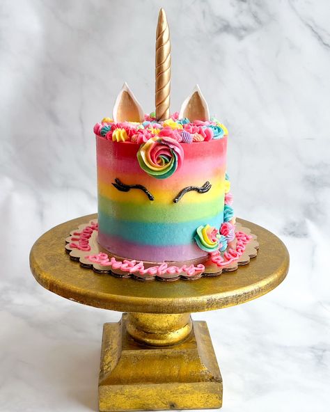 Sparkly rainbow unicorn cake for a 4th birthday party! 🦄 It’s been too long since I made a unicorn cake, I almost forgot how cute they are 🤗 Thank you @shannon_pilarski for the ears & horn (aka the most important component)!! ✨ @frostartisanbakery #frostartisanbakery #buffalony #bakery#buffalobakery #buffalo #buffalo716 #cake #cakes #unicorn #unicorncake #cakedecorating #rainbow #rainbowcake #rainbowunicorncake #unicornparty #birthdaycake #instacakes #cakesofinsta #cakesofinstagram #cakesta... Unicorn Shaped Cake, Unicorn Cakes For Girls Birthday, Rainbow Unicorn Birthday Cake, Cakes Unicorn, Unicorn Cake Design, Rainbow Unicorn Cake, Autumn Birthday, 4th Birthday Party, Pony Cake