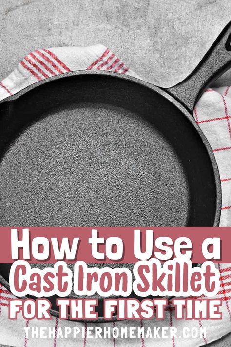 Learn how to use your cast iron skillet for the first time with this step-by-step tutorial! From seasoning your skillet to cooking your first delicious meal, this guide has everything you need to get started with cast iron cooking. Cleaning Cast Iron Skillet, Season Cast Iron Skillet, Cast Iron Care, Cast Iron Cleaning, Seasoning Cast Iron, Roast Dinner, Iron Skillets, Cast Iron Cooking, Cast Iron Skillet