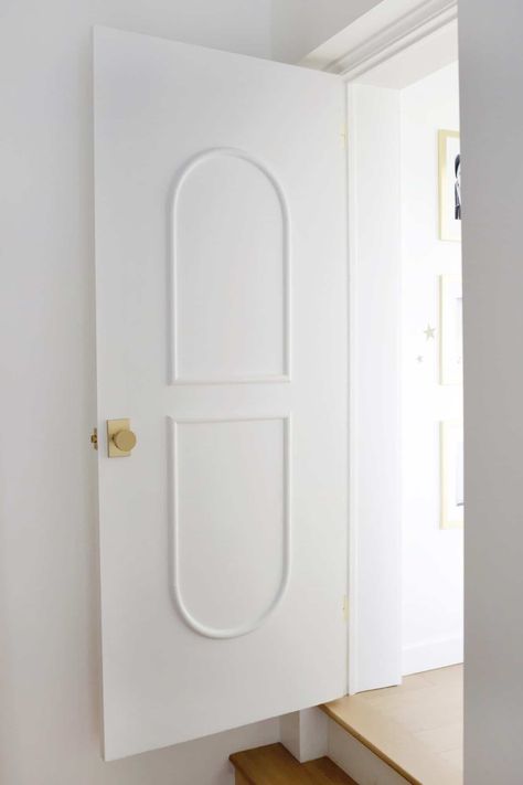 Paint Flat Panel Door, Diy Interior Doors Makeover, Flat Panel Interior Doors, Hollow Core Door Makeover, French Door Design, Interior Door Makeover, Diy Panel Door, Door Redo, Update Doors