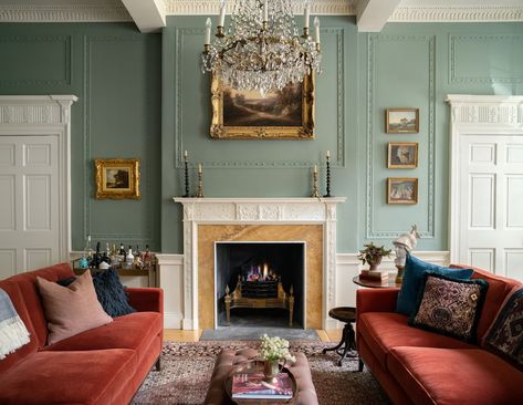 North Castle Street — Interiors by Lisa Guest Dark Green Living Room, Living Room Panelling, London Living Room, Dark Dining Room, Sitting Room Decor, Georgian Interiors, Nyc Living, Living Room Themes, Cottage Living Rooms