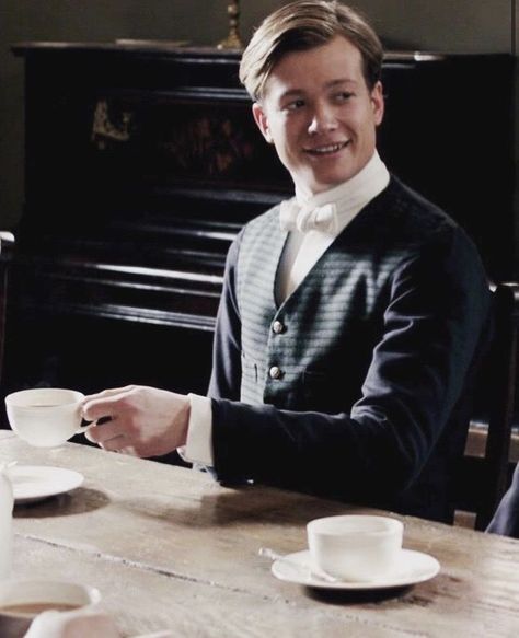 Rhys Montrose, Ed Speleers, Thomas Barrow, I Still Love Him, Downton Abbey, Period Dramas, Gatsby, Outlander, Put On