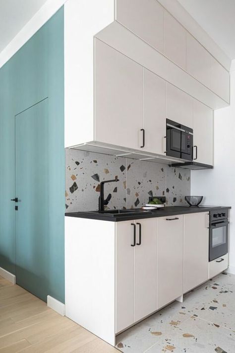 Terrazzo Kitchen, Colorful Apartment, Small Apartment Design, Kitchen Island Design, Kitchen Room Design, Apartment Design, Interior Design Trends, Small Apartments, Interior Design Kitchen