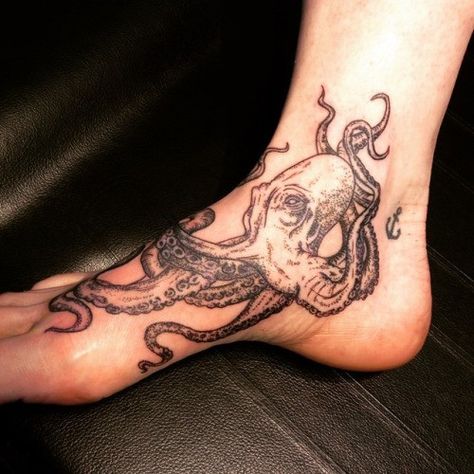 Octopus foot tattoo Diving Tattoo, Tattoo Foot, Bird Tattoo Wrist, Octopus Tattoo Design, Octopus Tattoos, Tattoo Themes, Fairy Tattoo Designs, Bff Tattoos, Octopus Tattoo