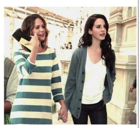 Sarah Paulson & Lana Del Rey Picture Of God, God And Jesus, American Horror Story Hotel, Sarah Paulson, Eva Green, Lana Del Ray, Girl Crushes, American Horror, Woman Crush