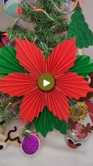 2.3K views · 59 reactions | Rosetón flor de nochebuena 🎄🎅 Maravillosa idea para decorar en Navidad 🎄 🎅 #merrycristmas #rodolfoelreno #Navidad #diy #santaclaus | BlancaSalgado | Audiosphere · So Cute Navidad Diy, Holiday Crafts Christmas, Crafts Christmas, Holiday Crafts, Paper Craft, So Cute, Christmas Crafts, Projects To Try, Paper Crafts