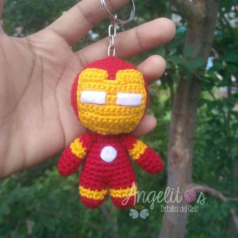 Ironman Crochet Pattern Free, Marvel Amigurumi, Crochet Mobile, Crochet Dinosaur, Crochet Keychain Pattern, Crochet Christmas Ornaments, Crochet Keychain, Crochet Cardigan Pattern, Crochet Applique