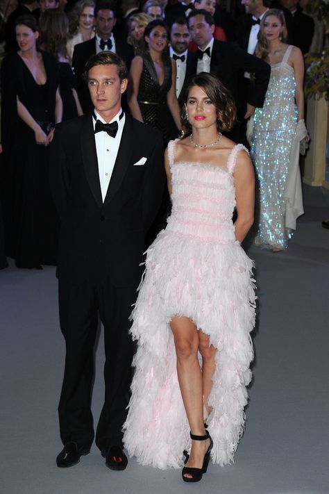 Charlotte Casiraghi en robe Chanel haute couture lors du Bal de la Rose 2013 Rose Ball, Monaco Royal Family, Princess Caroline Of Monaco, Style Royal, Caroline Of Monaco, Estilo Real, Natalia Vodianova, French Girl Style, Chanel Couture