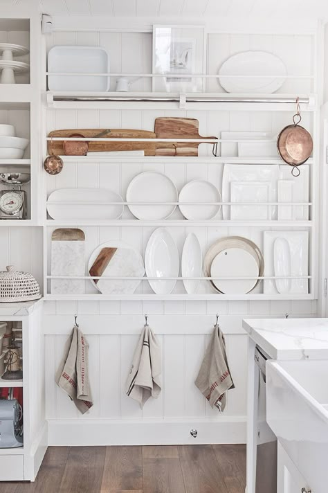 Unique Kitchen Countertop Ideas, Platter Rack, Spice Wall, Plate Rack Wall, The Butler, Butlers Pantry, Cottage Kitchens, Hobbit House, Wall Rack