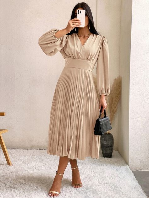 Beige Christmas Dress, Bishop Sleeves Dress, Long Maxi Dress Outfits Wedding, Beige Dress Outfit Wedding Guest, Beige Dress Outfit Wedding, Vestidos Color Beige Elegantes, Beige Wedding Guest Dress, Beige Dress Formal, Beige Formal Dress