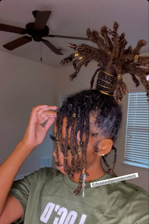 Locks With Curly Ends, Natural Hair Gel, Hair Projects, Dreadlock Hairstyles For Men, Short Locs Hairstyles, Dreads Styles, Alternative Hair, Hairstyle Gallery, Hair Laid