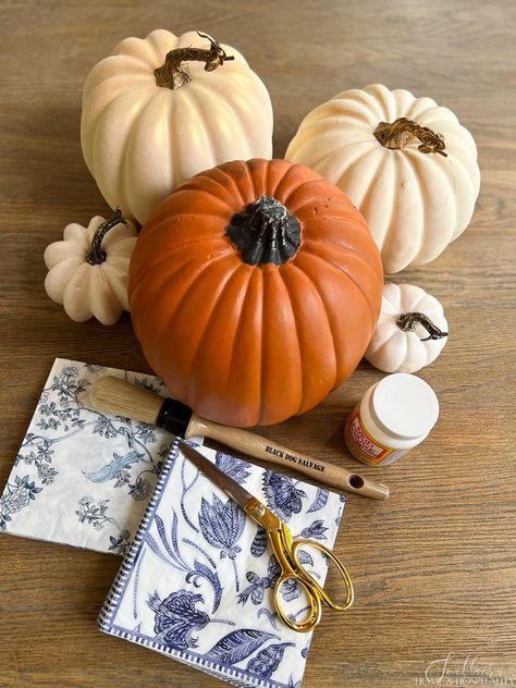 Diy Chinoiserie, Decoupage Pumpkins, Chinoiserie Pumpkins, Craft Pumpkins, Thanksgiving Pumpkins, Chinoiserie Ginger Jars, Fall Pumpkin Crafts, Fake Pumpkins, Patterned Napkins