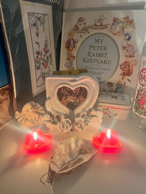 Love Witch Aesthetic, Aphrodite Altar, Coquette Bedroom, Altar Candles, The Love Witch, Candles Vintage, Light Feminine, Hyper Feminine, Lovecore Aesthetic