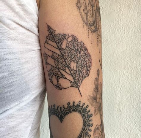 Crashbox Tattoo, All Green Tattoo, Leaf Skeleton Tattoo, Granola Tattoo Sleeve, Skeleton Leaf Tattoo, Nature Stomach Tattoos, Heart Leaf Tattoo, Illustrative Nature Tattoo, Plant Wrist Tattoo