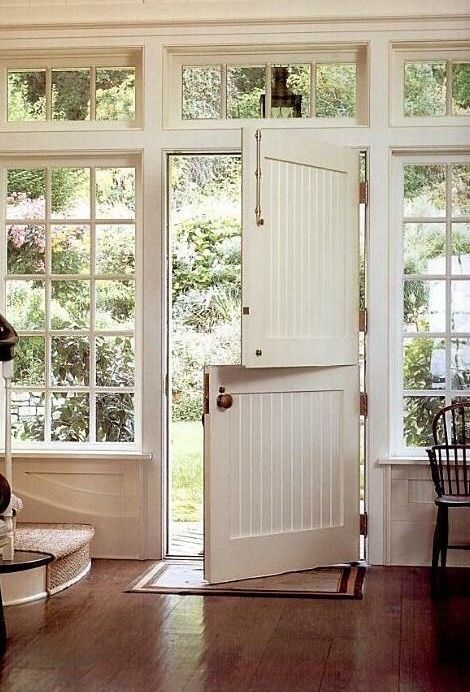 Read the blog post about Best Dutch Door Design Ideas & check out the best design ideas! Click for more. Stay informed about the Decoholic blog post. Now Visit. Scandinavian Cabin, Door Interior, Villa Plan, Dutch Door, Beach Bedroom, Open Door, Entry Hall, Cottage Living, Beautiful Doors