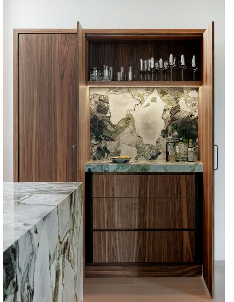 Coin Café, Home Bar Cabinet, Home Bar Rooms, Diy Home Bar, Home Entertaining, Built In Bar, Home Bar Designs, Bar Interior, Back To Home