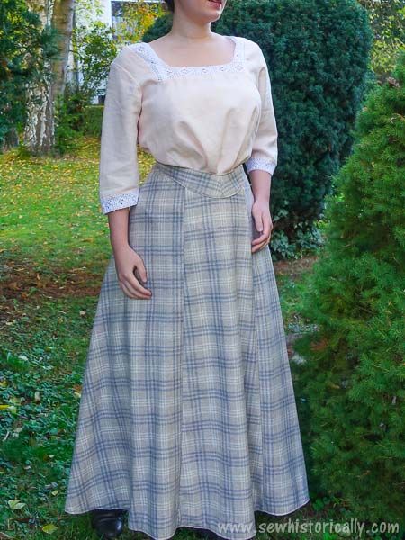 Edwardian Tailored Wool Skirt & Linen Shirtwaist - Sew Historically Edwardian Inspired Fashion, Historical Clothing Patterns, Edwardian Skirt, Walking Skirt, History Bounding, Edwardian Costumes, Historical Sewing, 1900 Fashion, Skirt Linen