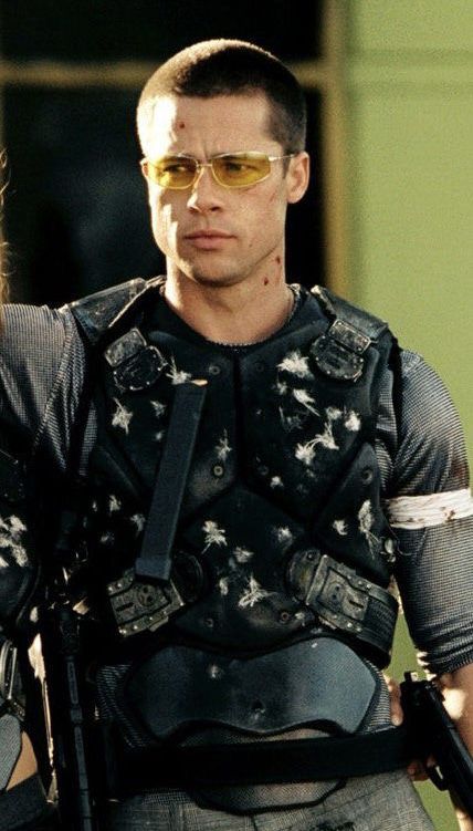 Brad Pitt Sunglasses, Young Brad Pitt, Seven Movie, Gentlemen's Guide, Mr & Mrs Smith, Mr And Mrs Smith, Mr Smith, Mr Mrs Smith, Mrs Smith