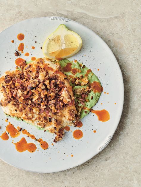 Jamie Oliver’s Crispy Golden Chicken Is Perfect for a Weeknight Dinner – Tamron Hall Show Jamie Oliver Chicken, Golden Chicken, Avocado Creme, Tamron Hall, Hot Chili Sauce, Jamie Oliver Recipes, Avocado Sauce, 15 Minute Meals, Breaded Chicken