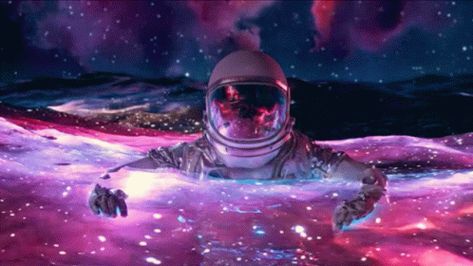 Galaxia Wallpaper, Moving Art, Free Live Wallpapers, Astronaut Wallpaper, Floating In Space, Astronaut Art, Space Artwork, Psy Art, Galaxy Painting