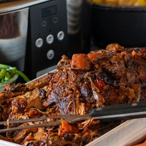 Ree Drummond Pulled Pork Recipe, Pioneer Woman Pulled Pork Slow Cooker, Pioneer Woman Pineapple Pork Shoulder, Pioneer Woman Pork Roast, Pioneer Woman Pulled Pork, Pulled Pork Slow Cooker, Pork Slow Cooker, Slow Roasted Pork Shoulder, Slow Cooked Brisket