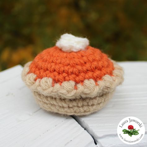 The Pumpkin Pie Free Crochet Pattern by Laura Jaworski (@bugburrypond) 🎃🥧 Bumpy Pumpkin Crochet Pattern, Free Crochet Fall Decor Patterns, Crochet Blanket Yarn Pumpkin, Crochet Pumpkin Pie Slice, Pumpkin Pie Amigurumi, Pumpkin Pie Crochet Pattern Free, Fall Themed Crochet Patterns, Crochet Desserts Free Pattern, Crochet Pumpkin Pie Coaster