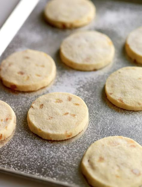 Stem Ginger Shortbread (From The Great British Bake Off). The recipe also works well with pistachio or dark chocolate. Stem Ginger Cookies, Biscuits For Tea, Ginger Shortbread, Stem Ginger, Ginger Biscuits, Biscuits And Cookies, The Great British Bake Off, Shortbread Recipes, Biscuit Recipes