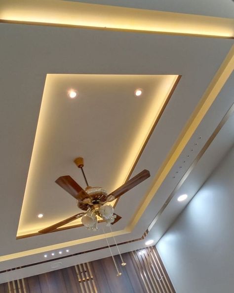 Fall Seeling Design Simple For Bedroom, Fall Ceiling For Hall, Fall Siling Design For Hall Simple, Latest Fall Ceiling Design For Hall, Living Hall Ceiling Design Modern, Fall Siling Design For Hall, Fall Celling Design, Ceiling Designs For Living Room, Living Room False Ceiling Design