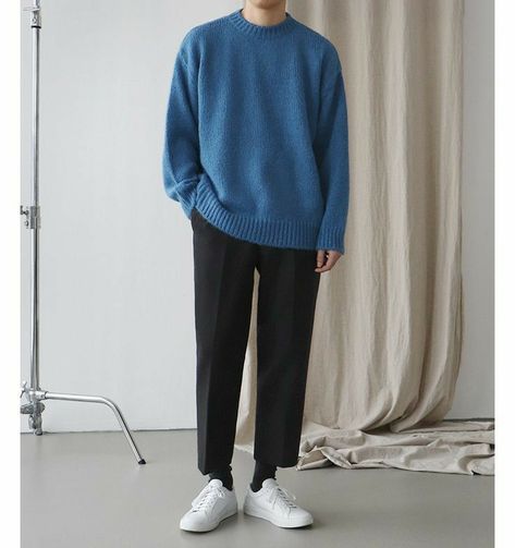 Urban Mens Fashion, Men's Capsule Wardrobe, Kpop Fashion Men, Minimalist Fashion Men, Streetwear Mode, Street Style Outfits Men, Mens Casual Dress Outfits, Men Stylish Dress, Guys Clothing Styles