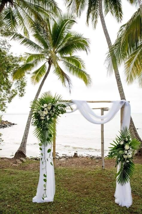 Picnic Weddings, Romantic Proposals, Barbados Wedding, Outdoor Wedding Backdrops, Wedding Ceremony Inspiration, Small Beach Weddings, Tropical Destination Wedding, Tropical Wedding Theme, Tropical Wedding Decor