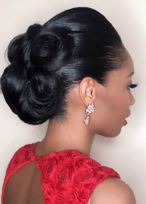 Hairstyles For Black Women Wedding, Wavy Hair Types, Black Women Updo Hairstyles, Straight And Wavy Hair, Black Brides Hairstyles, Low Bun Wedding Hair, Hair Design For Wedding, Bride Hairstyles Updo, Wedding Hairstyles For Women