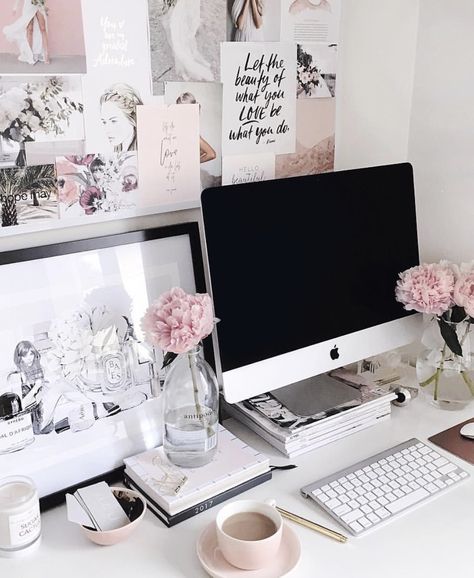 pretty workspace | Pinterest: @chenebessenger Pretty Workspace, Feminine Home Offices, Desk Inspiration, Cubicle Decor, Small Home Office, Diy Desk, Home Office Space, Office Room, Decor Minimalist