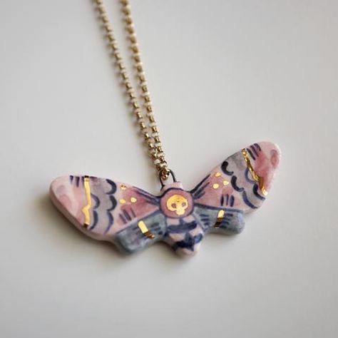 Moth Necklace, Deaths Head, Clay Diy Projects, Tanah Liat, Clay Jewelry Diy, Clay Art Projects, Cute Clay, Art Clay, Polymer Clay Charms