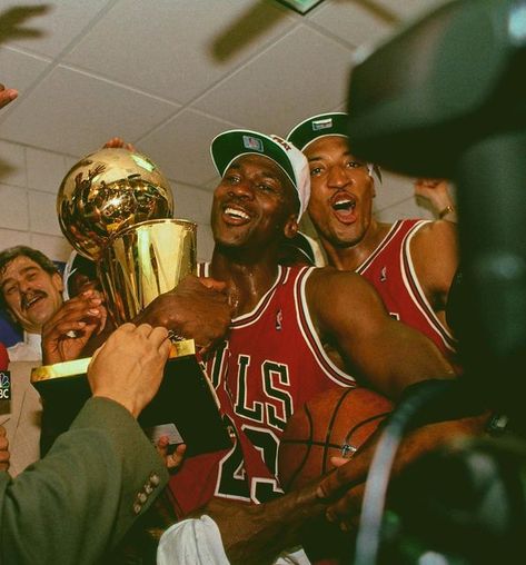 Strapped Archives on Instagram: "Michael Jordan & Scottie Pippen photographed by Andrew D. Bernstein after winning the NBA Finals against the Suns in Phoenix, AZ - June 20, 1993" Michael Jordan 90s, Best Mystery Movies, Jordans Aesthetic, Michael Jordan Scottie Pippen, Mystery Movies, Jeffrey Jordan, Michael Jordan Photos, Stephen Curry Basketball, Basketball Motivation