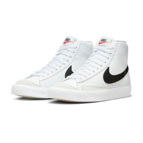 Size: 6 Youth/8 Women Condition: New Without Tags, Only Worn To Try On Material: Patten Leather ** Does Not Come With Box ** Will Ship In Shoe Dust Bag Please Refer To All Photos Before Purchasing Nike Blazer Mid 77 Women, Shoes Nike Blazer, Nike Blazers, Back To School Fits, Pretty Shoes Sneakers, Nike Blazer Mid 77, Nike Blazer Mid, Pink Running Shoes, Nike Blazers Mid