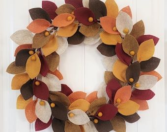 Felt Leaf Wreath, Fall Felt Crafts, Felt Crafts Flowers, Sarah Berry, Felt Leaf, Front Door Wreaths, Modern Wreath, Perfect Hostess, Rock Springs