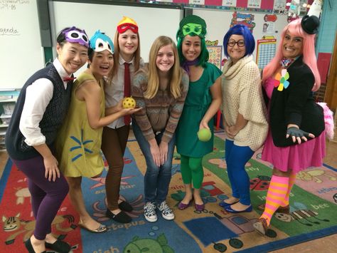 group halloween costume!! inside out. bing bong. sadness. riley. fear. disgust. joy. anger. Inside Out Teacher Costume, Easy Inside Out Costumes, Riley Inside Out Costume, Inside Out Fear Costume, Inside Out Costumes Group, Inside Out Characters Costumes, Bing Bong Costume, Anger Inside Out Costume, Inside Out Halloween Costume