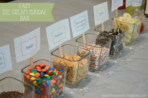 Free Ice Cream Sundae Bar Printables #247moms Cereal Buffet Bar, Cereal Buffet, Diy Ice Bucket, Sundae Party, Ice Cream Sundae Bar, Sundae Bar, Ice Cream Bar, Cereal Bar, Breakfast Party