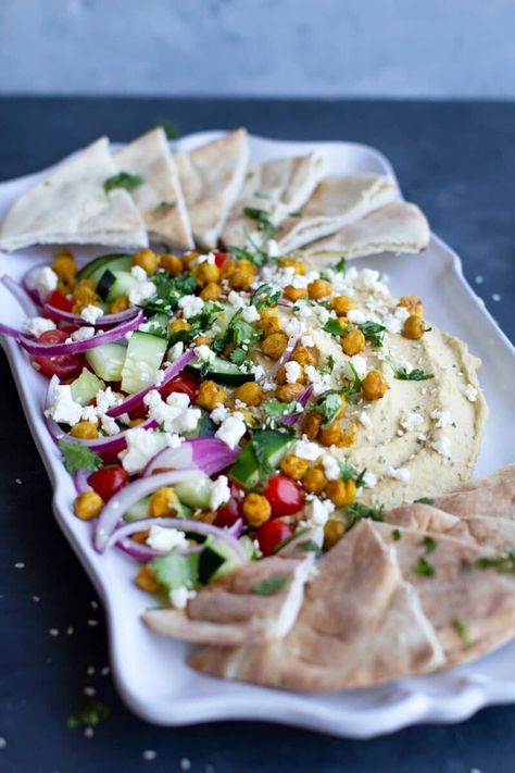 Medditeranean Food, Medditeranean Food Recipes, Mediterranean Hummus Recipe, Healthy Kitchen Staples, Medditeranean Diet, Food Recipes Breakfast, Mediterranean Diet Snacks, Mediterranean Snacks, Mediterranean Diet Breakfast