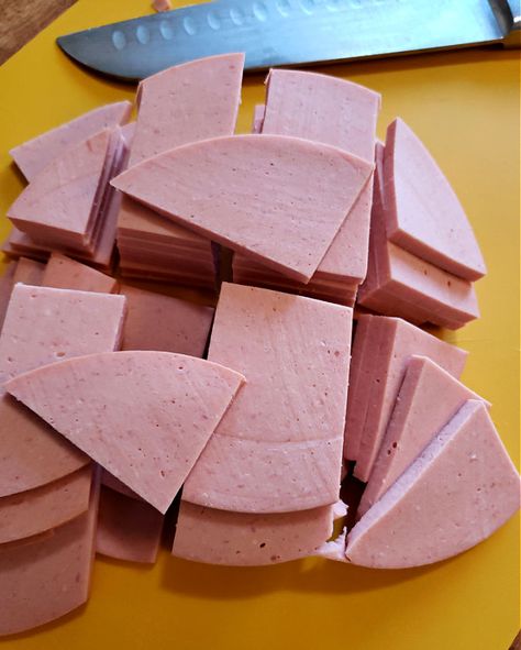 chopping bologna meat Homemade Bologna Salad, Ham Salad Made With Bologna, German Bologna Salad, Ham Salad With Bologna, Bologna Spread Recipes, Bologna Salad With Cheese, Bologna Salad Recipe, Bologna Salad Sandwich Spread, Ground Bologna Sandwich Spread