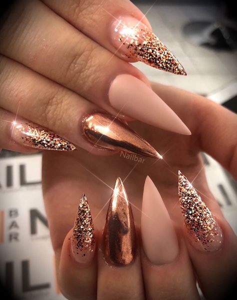 Nagellack Trends, Stiletto Nail Art, Gold Glitter Nails, Valentine Nails, Amazing Nails, Stiletto Nails Designs, Rose Gold Nails, Fall Acrylic Nails, Christmas Nails Acrylic