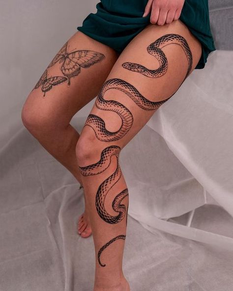 Snake Tattoo Body Women, Tattoo Ideas Snake Leg, Tattoo Snake Thigh, Snake On Leg Tattoo Woman, Snake Tattoo Around Knee, Snake On Calf Tattoo, Snake Going Up Leg Tattoo, Snake Tattoos Wrap Around Leg, Snake Down Leg Tattoo