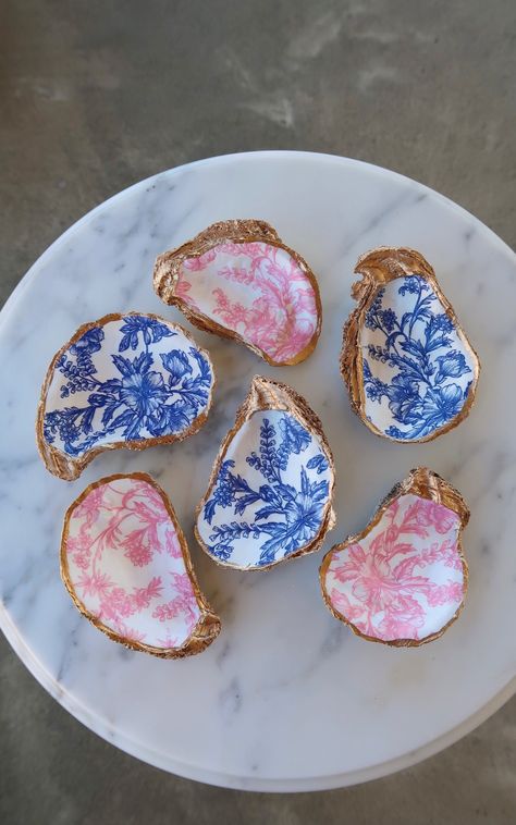 Handmade Oyster Shell Ring Dish, Coastal Decor, Wedding Favors, Bridesmaid Gifts, Trinket Dish, Decoupage Oyster Shells  Instagram: @shelleysseashells I started making these as a fun hobby and decided to turn it into a small business because these are too cute not to share with all of you  THANK YOU FOR SUPPORTING MY SMALL BUSINESS! ♡ Decorative Oyster Shells, Oyster Shell Jewelry, Beach Crafts Diy, Pinterest Challenge, Ring Dishes, Oyster Shells, Painting Inspo, Beach Crafts, Seashell Crafts