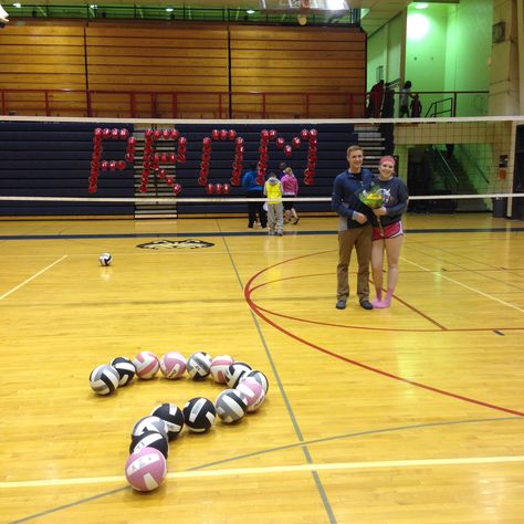 Volleyball Promposal Ideas, Prom Posals, Dance Asks, Volleyball Promposal, Cute Promposals, Dance Proposals, Promposal Ideas, Prom Posters, Prom Proposals