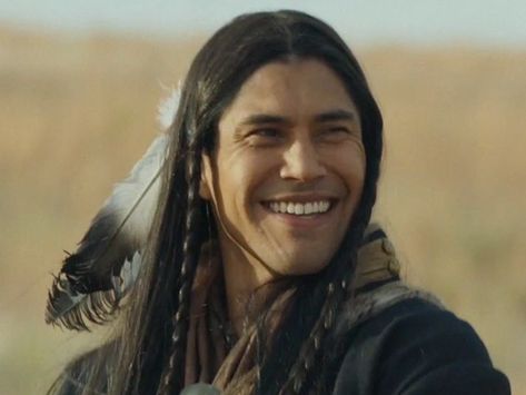 Martin Sensmeier, Michael Greyeyes, Yellowstone Series, Native American Images, Native American Men, Native American Pictures, The Hanged Man, The First Americans, Pictures Of People