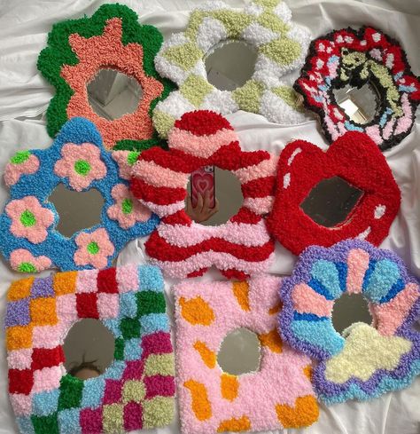 ᴏᴘᴇʀᴏꜱᴇ store 🇷🇺🇬🇧’s Instagram post: “Rug mirrors part of the new drop !! taking a lil break from making them as i've got some uni assignments to finish this week <3 my little…” Punchneedle Mirror, Carpet Mirror, Tufting Designs, Punch Hooking, Punch Needle Mirror, Groovy Bedroom, Tufted Mirror, Rug Mirror, Fancy Mirror