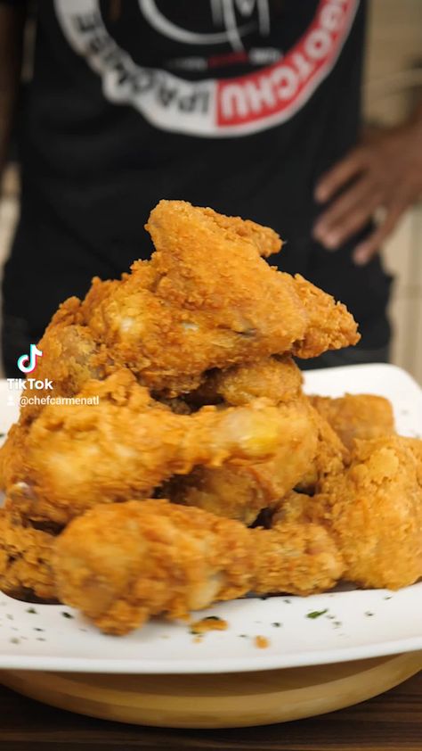 Fried Chicken Anyone??? Www.igotchuseasonings.com #igotchuseasonings #ChefCarmenAtl #trickdady #simplerecipies #RickeySmiley #breakfast #SteveHarvey... | By Carmen Atlanta Smith Chef Carmen Atlanta Recipes, Rickey Smiley, Chicken Main Dishes, Fried Chicken Recipes, African American Hairstyles, Popular Videos, Main Dish Recipes, Tater Tot, Fried Chicken