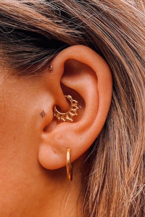 50+ Unique Feminine Small Tattoos For Female With Meaning Feminine Small Tattoos, Jewerly Tattoo, Tattoos For Female, Tiny Tattoos With Meaning, Behind Ear Tattoos, Unique Ear Piercings, Tiny Tattoos For Women, Small Girly Tattoos, Cool Ear Piercings