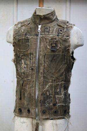 Combat Vest, Denim Vest Outfit, Post Apocalyptic Clothing, Dystopian Cyberpunk, Apocalypse Fashion, Fallout Cosplay, Post Apocalyptic Costume, Apocalyptic Clothing, Wasteland Weekend