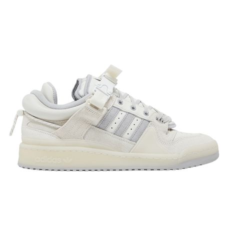 Check out the Bad Bunny x Forum Buckle Low 'Last Forum' on GOAT Adidas Forum Low Bad Bunny, Adidas Bad Bunny, Shoe Locker, Bunny Shoes, Adidas Forum Low, Forum Low, Low Air Jordan 1, Air Jordan 9, Adidas Forum